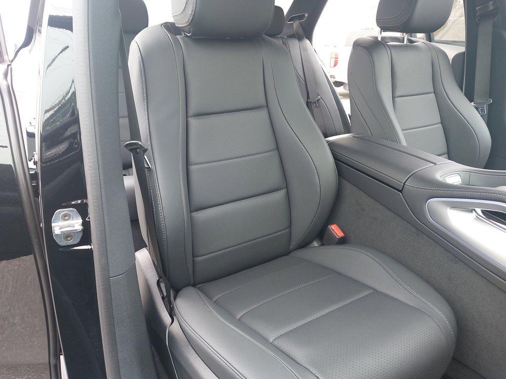 new 2025 Mercedes-Benz GLE 350 car, priced at $67,855