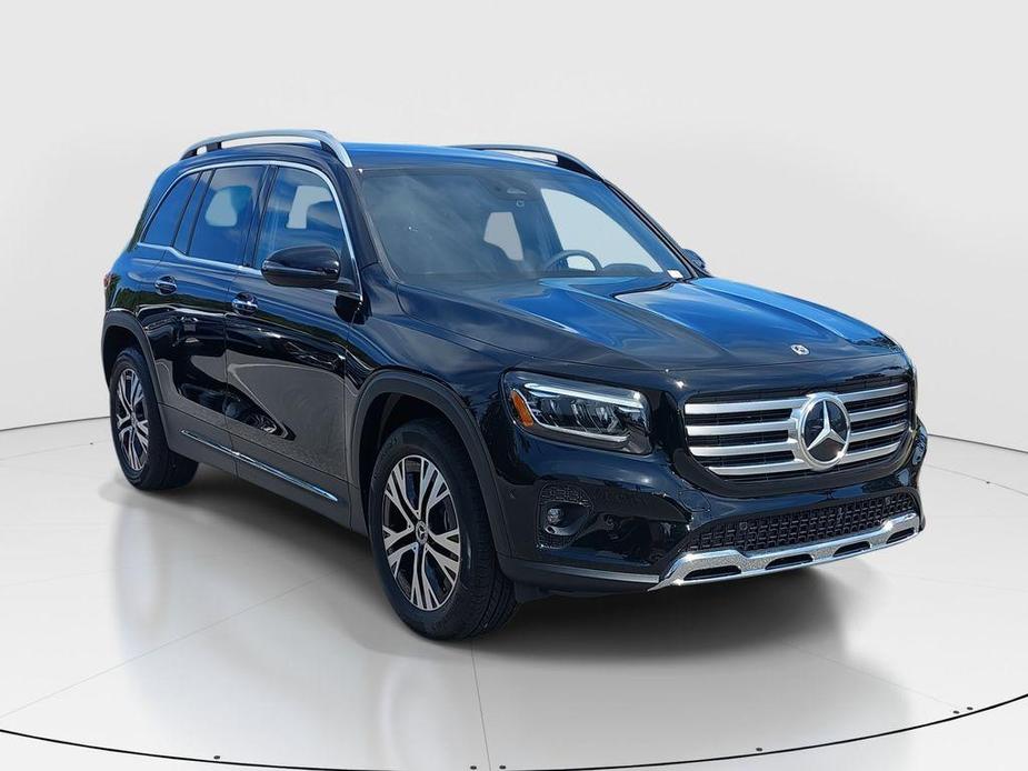 new 2025 Mercedes-Benz GLB 250 car, priced at $47,145