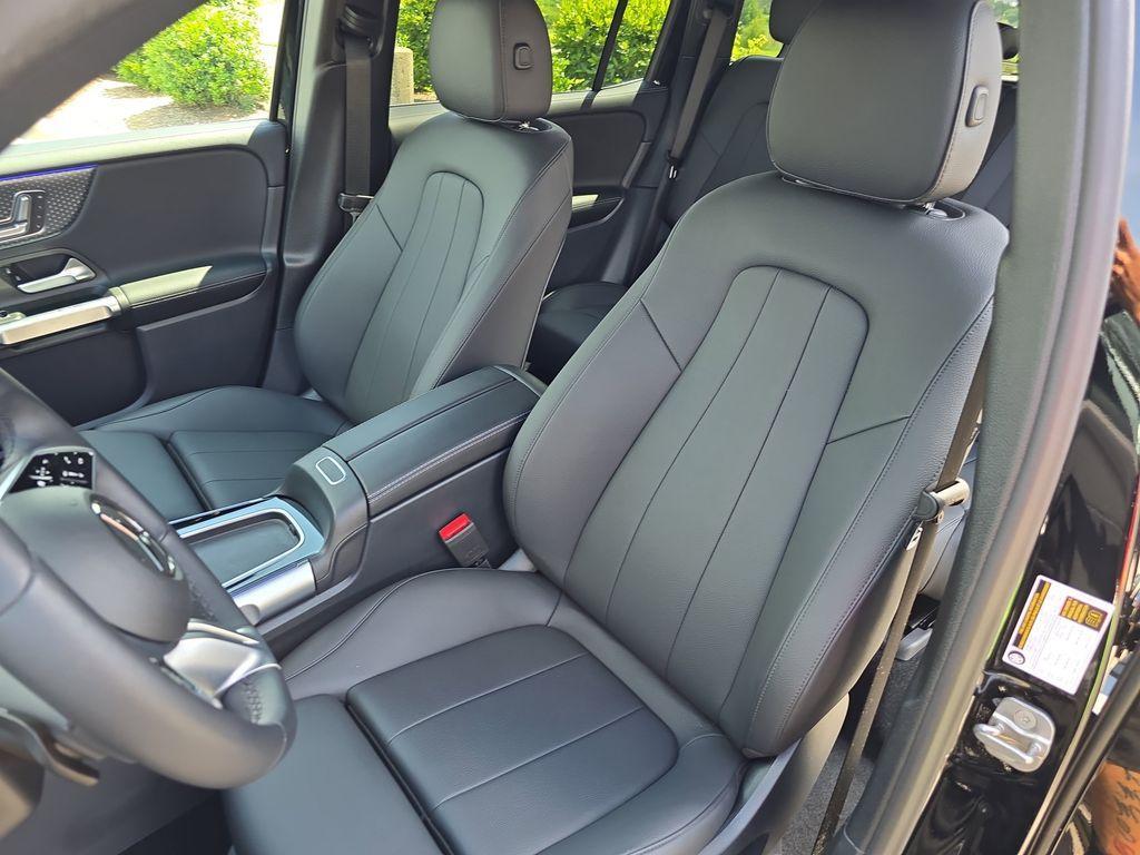 used 2025 Mercedes-Benz GLB 250 car, priced at $45,832