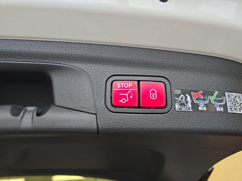 new 2026 Mercedes-Benz GLE 350 car, priced at $74,050