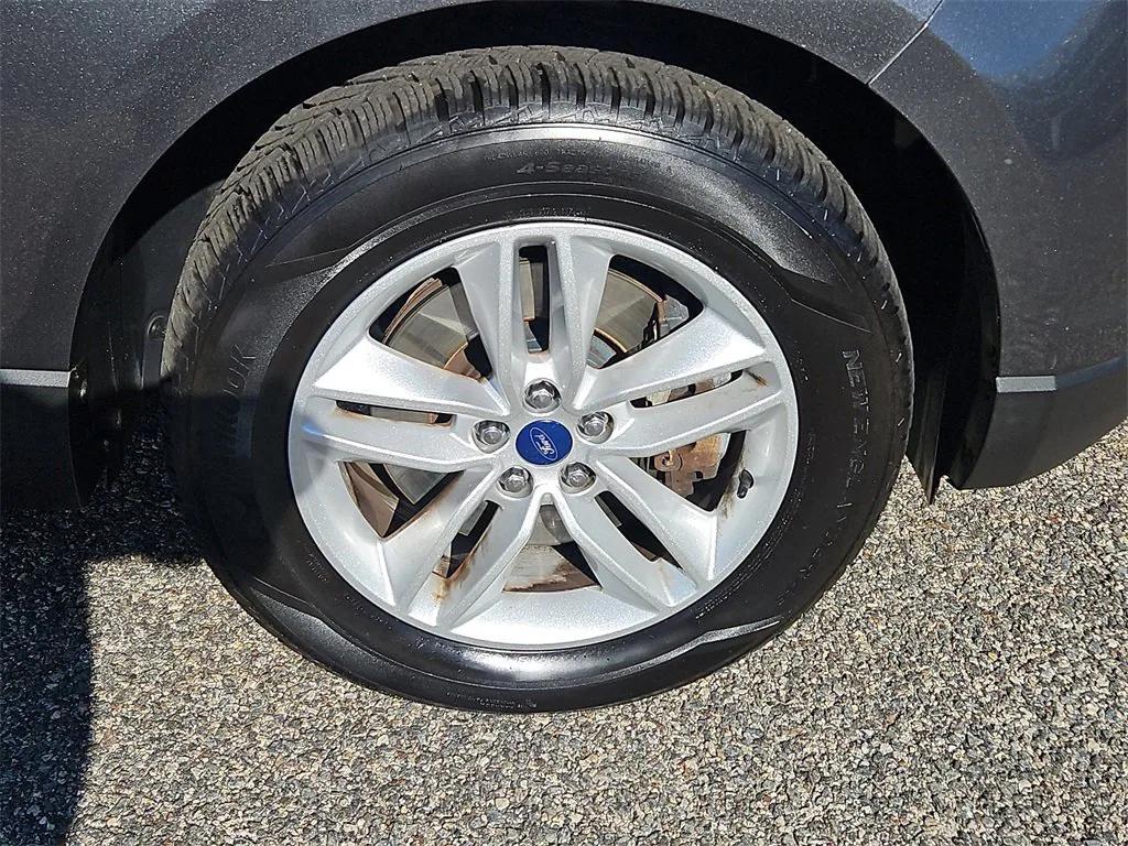 used 2017 Ford Edge car, priced at $11,887