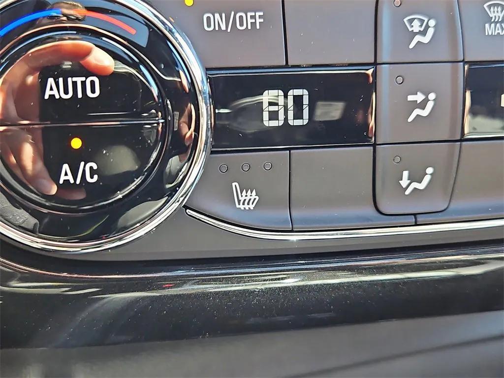 new 2025 Chevrolet TrailBlazer car, priced at $34,180