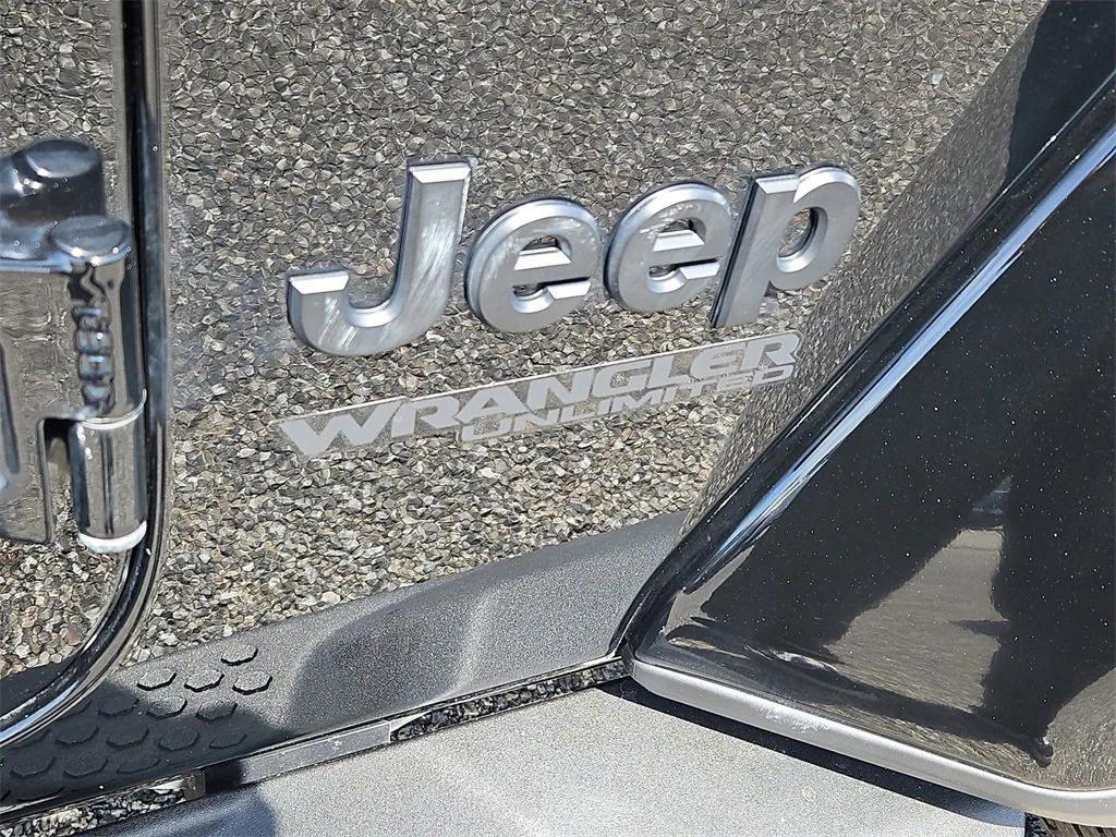 used 2022 Jeep Wrangler Unlimited car, priced at $30,887