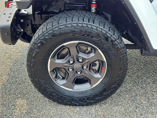 used 2022 Jeep Gladiator car, priced at $39,987