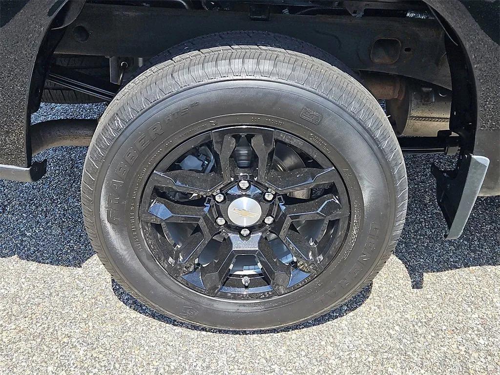 used 2022 Chevrolet Silverado 1500 car, priced at $34,486
