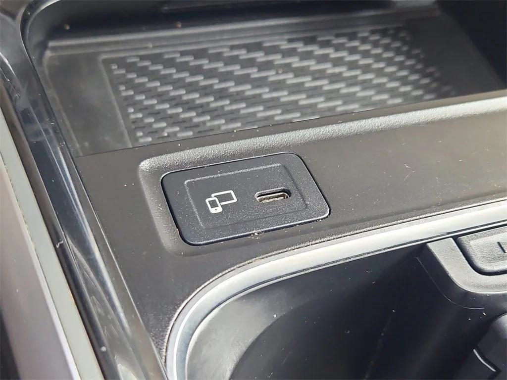 used 2021 Mercedes-Benz GLB 250 car, priced at $29,887