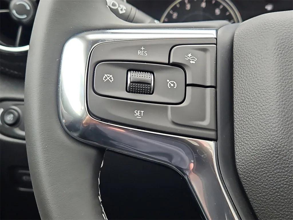 new 2025 Chevrolet Blazer car, priced at $46,985