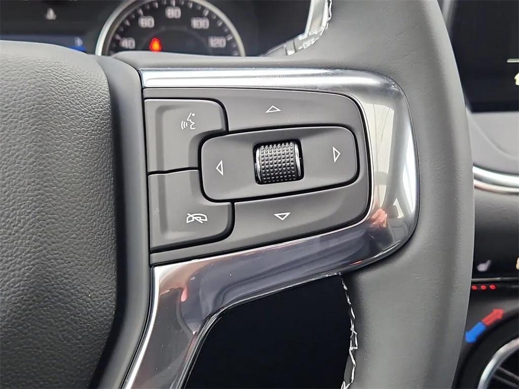 new 2025 Chevrolet Blazer car, priced at $46,985