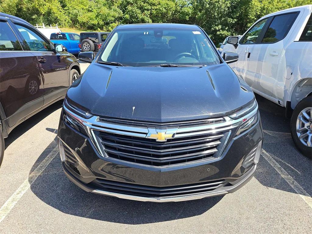used 2024 Chevrolet Equinox car, priced at $25,987