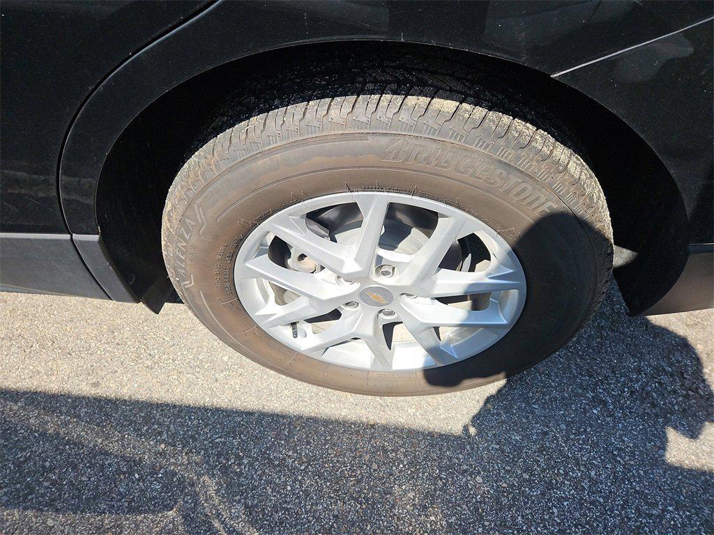 used 2024 Chevrolet Equinox car, priced at $25,987