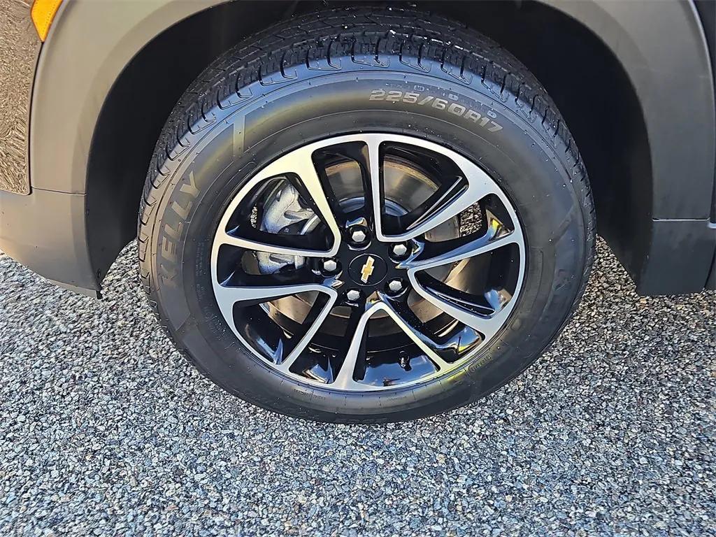 used 2024 Chevrolet TrailBlazer car, priced at $25,650