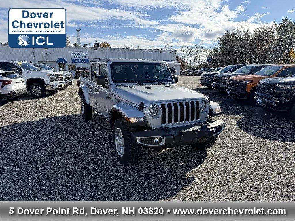 used 2023 Jeep Gladiator car, priced at $29,987