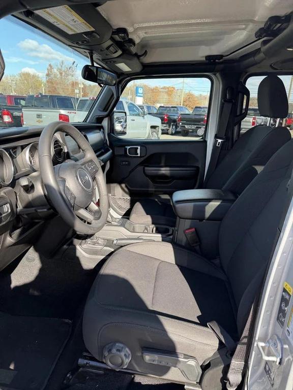 used 2023 Jeep Gladiator car, priced at $29,987