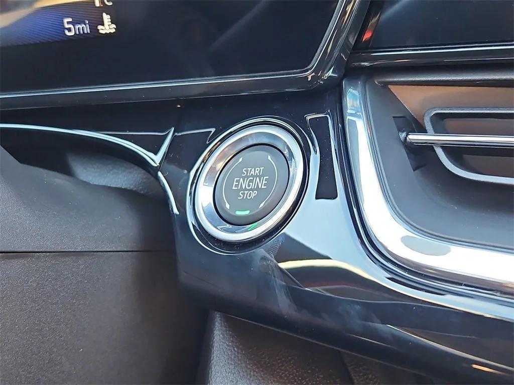 new 2025 Chevrolet Trax car, priced at $27,980