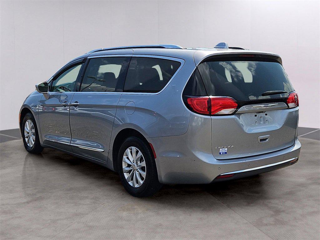 used 2019 Chrysler Pacifica car, priced at $14,487