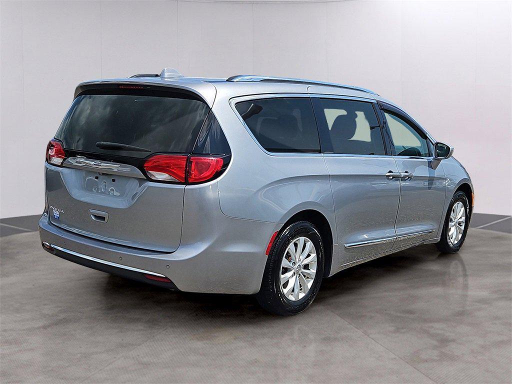 used 2019 Chrysler Pacifica car, priced at $14,487