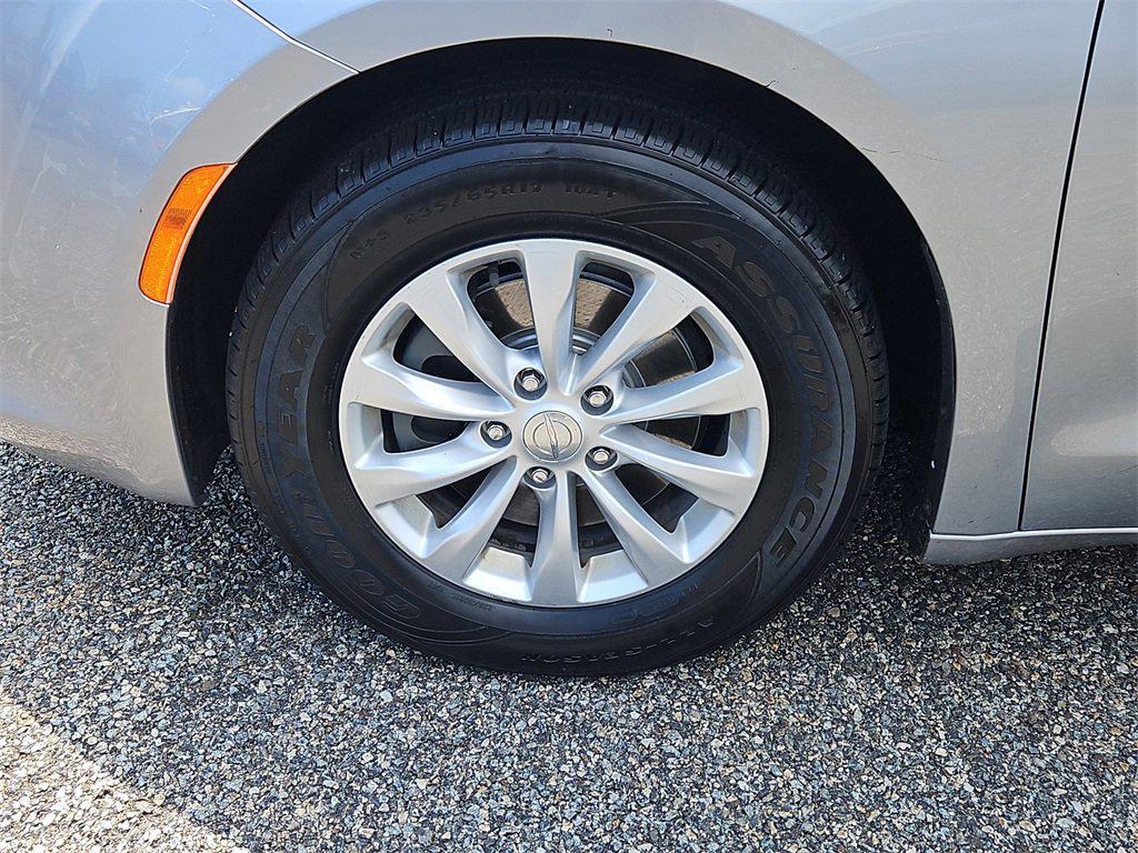 used 2019 Chrysler Pacifica car, priced at $14,487