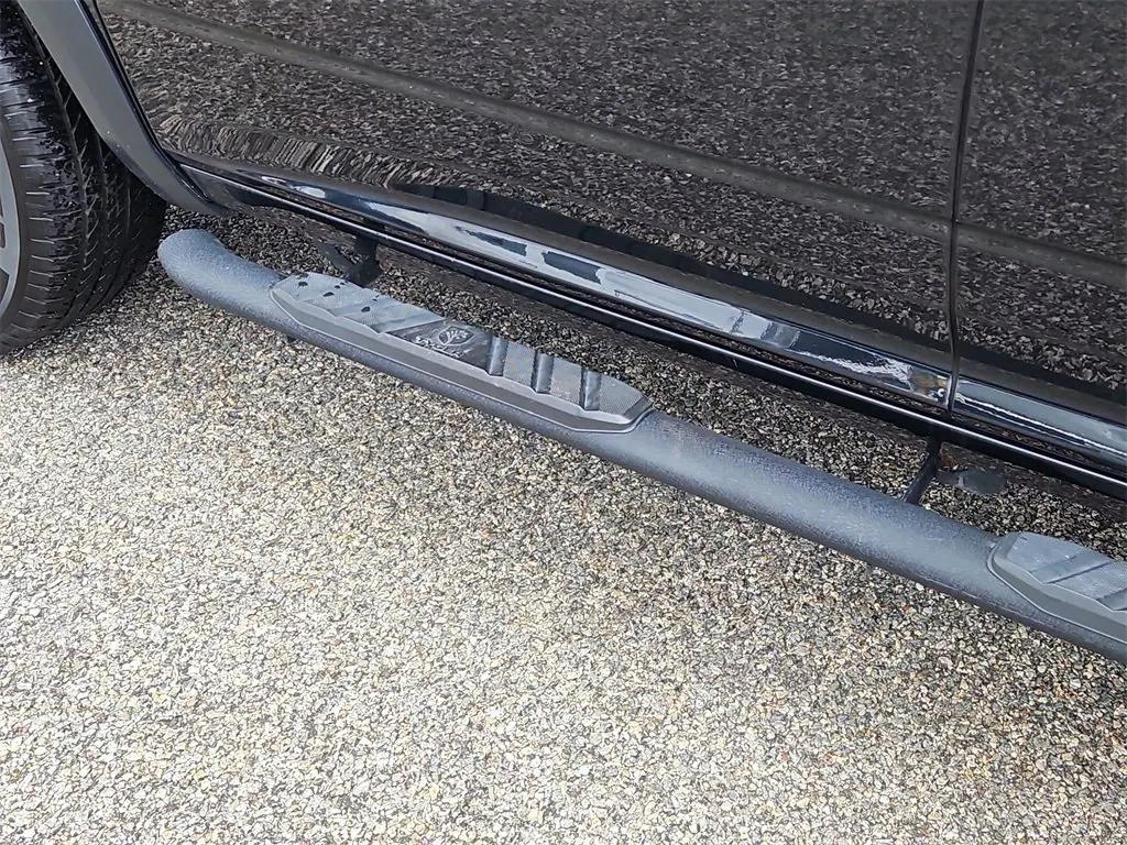 used 2021 Ram 1500 Classic car, priced at $27,987