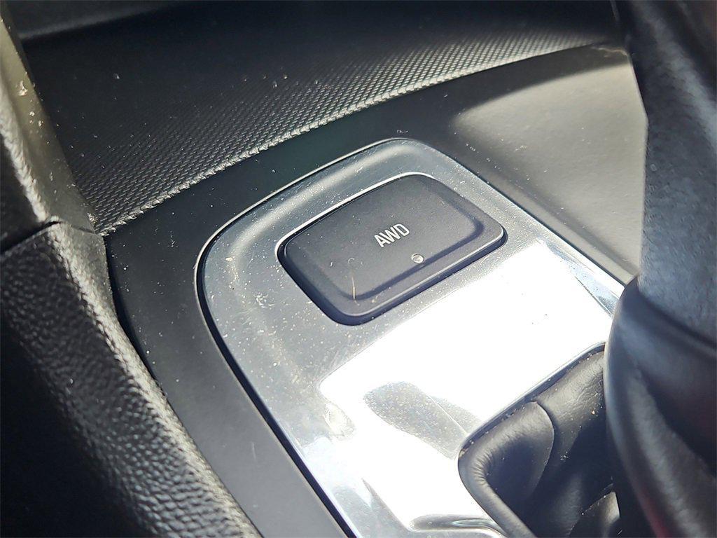 used 2022 Chevrolet Equinox car, priced at $21,387