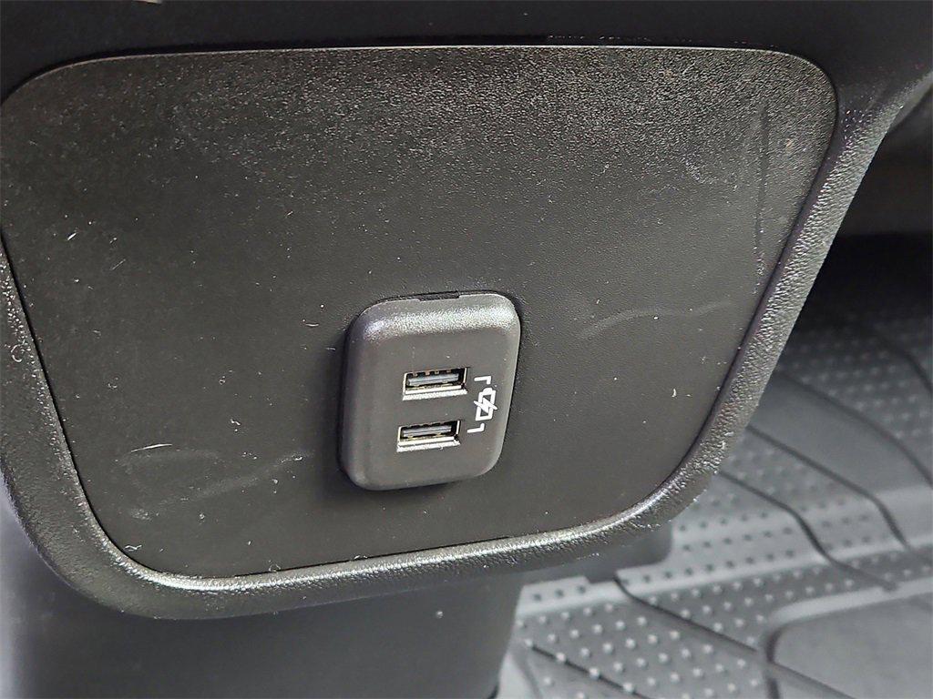 used 2022 Chevrolet Equinox car, priced at $21,387