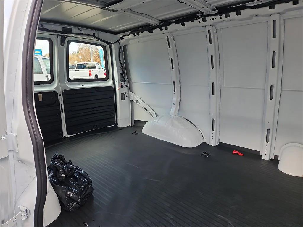new 2025 Chevrolet Express 2500 car, priced at $46,565