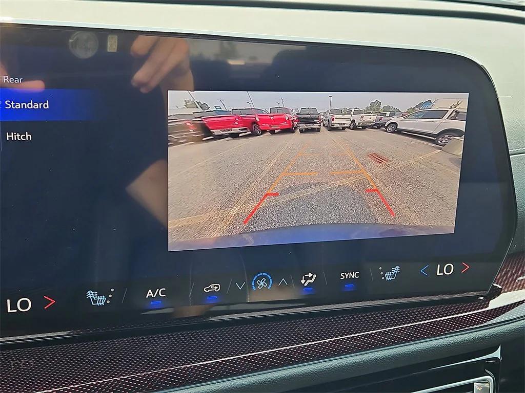 new 2026 Chevrolet Traverse car, priced at $51,094