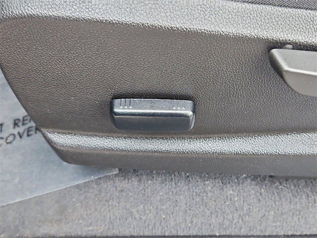 used 2022 Chevrolet Colorado car, priced at $31,987
