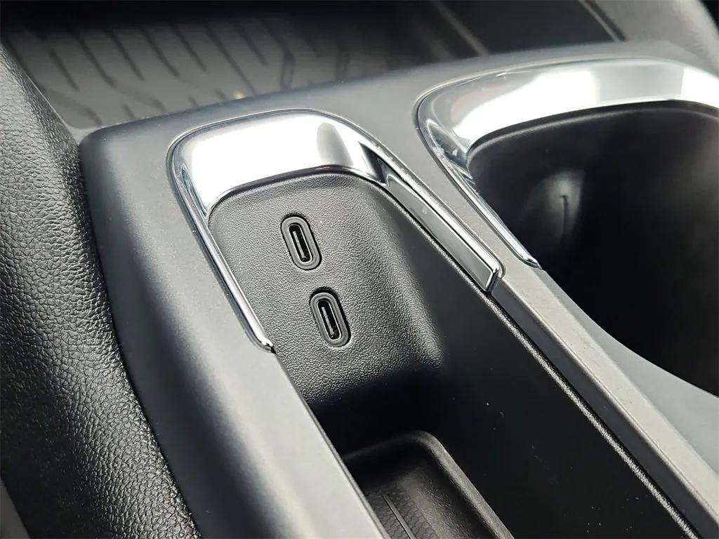 new 2026 Chevrolet Equinox EV car, priced at $34,390