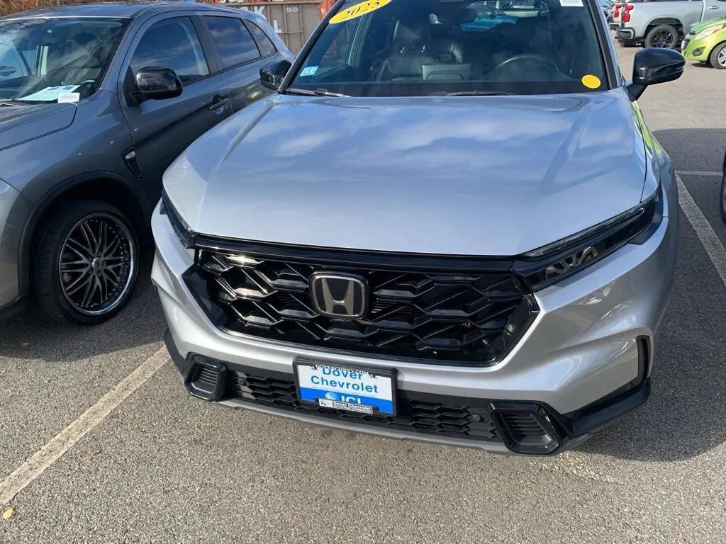 used 2025 Honda CR-V Hybrid car, priced at $36,987