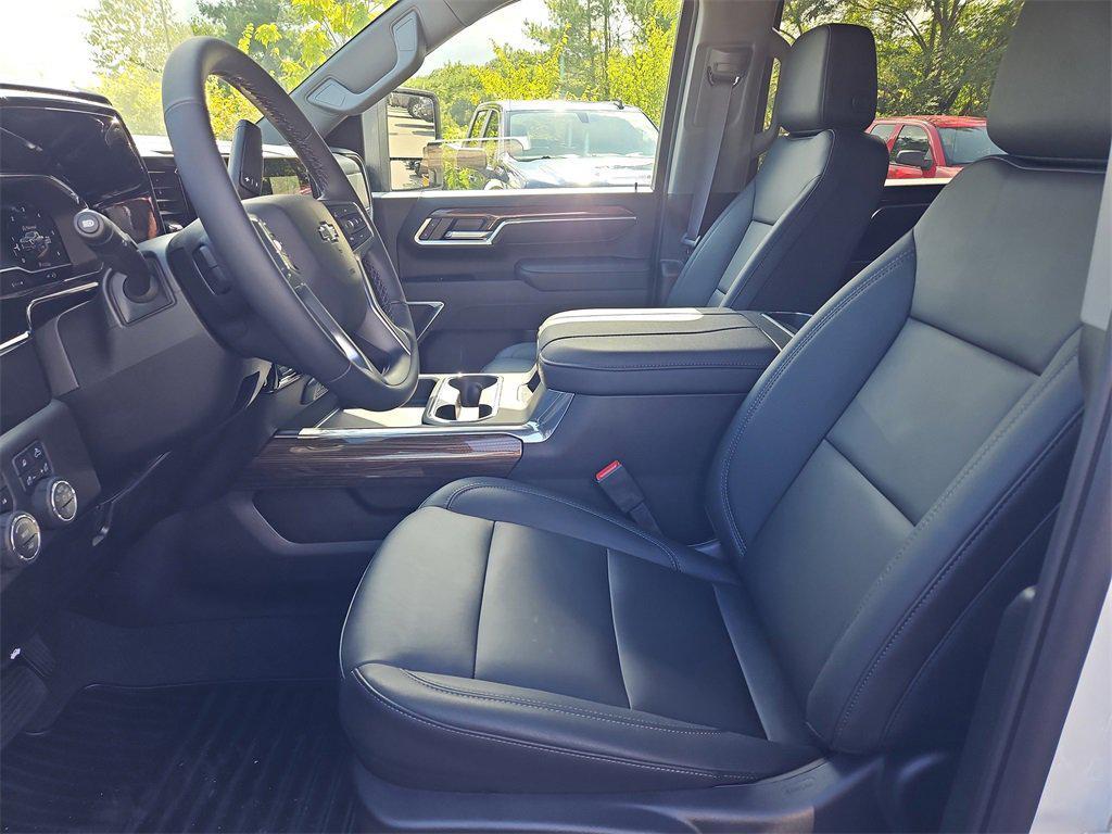 new 2025 Chevrolet Silverado 2500 car, priced at $66,615