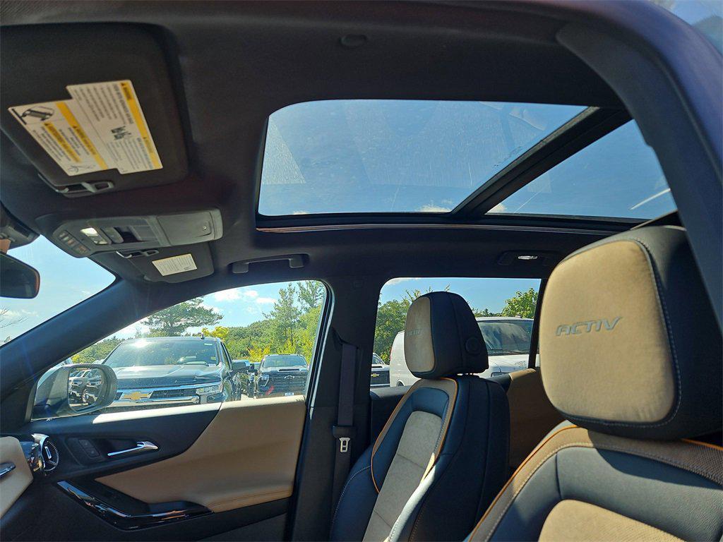 new 2026 Chevrolet Equinox car, priced at $39,215