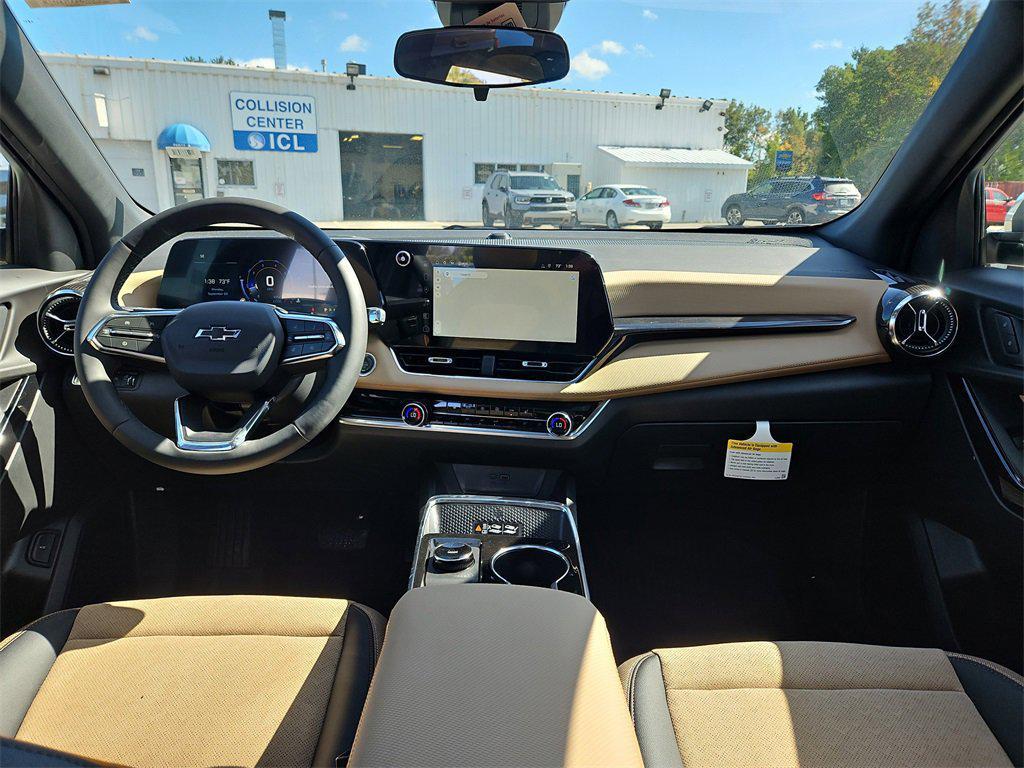 new 2026 Chevrolet Equinox car, priced at $39,215