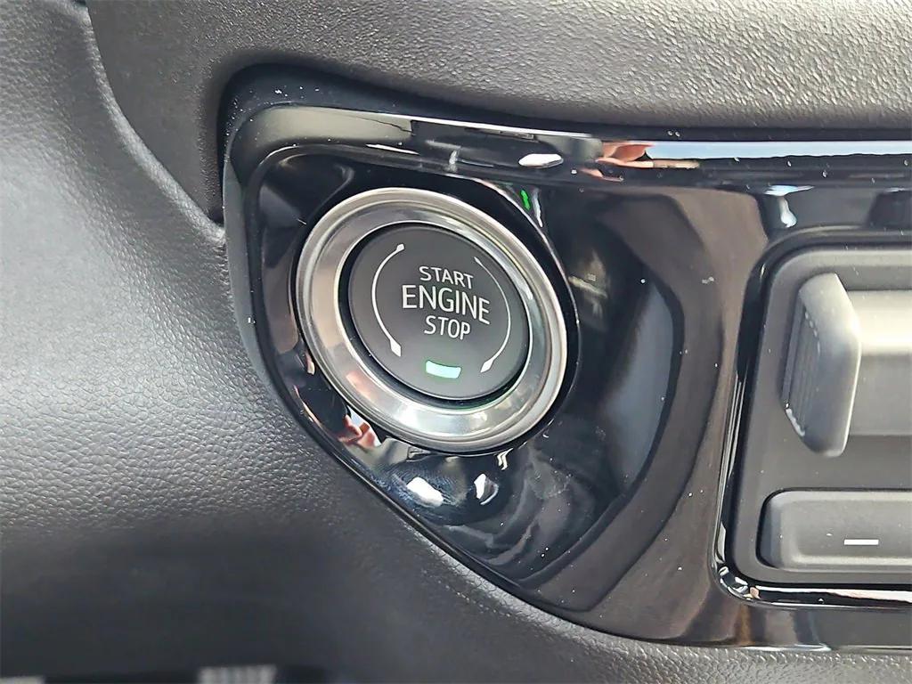 new 2025 Chevrolet Silverado 1500 car, priced at $66,105