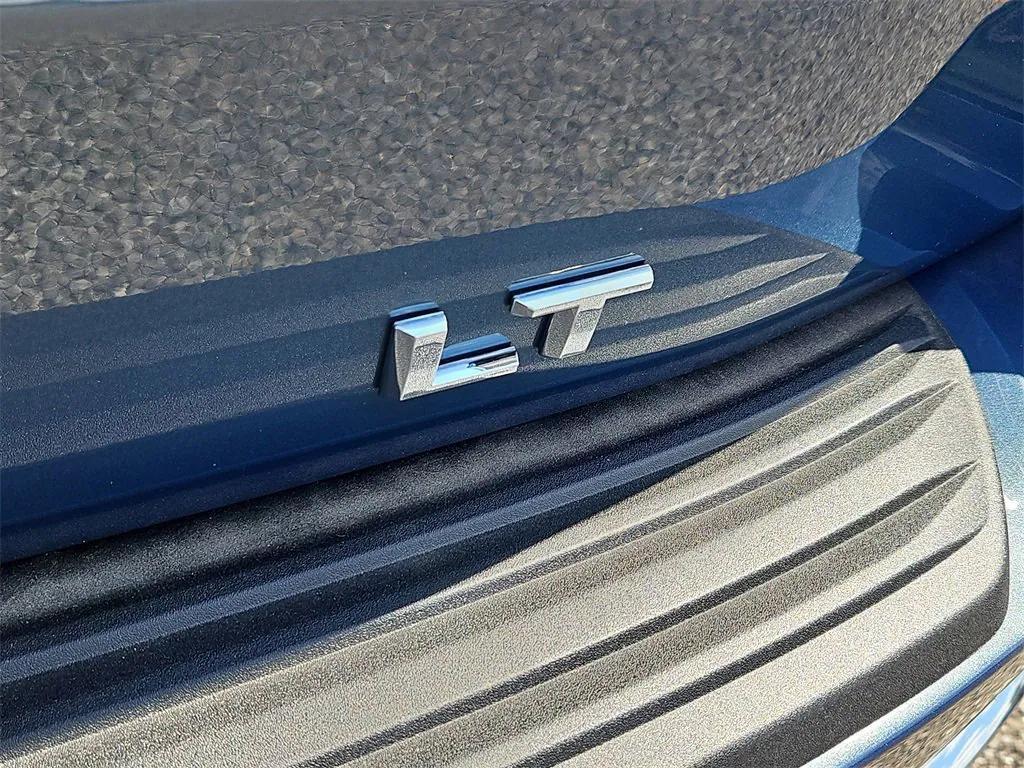 new 2025 Chevrolet Suburban car, priced at $74,280