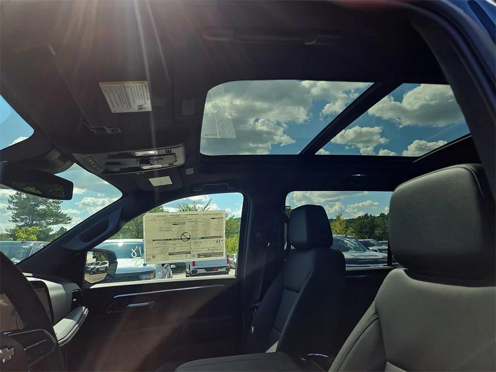 new 2025 Chevrolet Suburban car, priced at $74,280