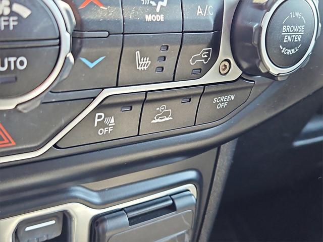 used 2021 Jeep Gladiator car, priced at $33,987