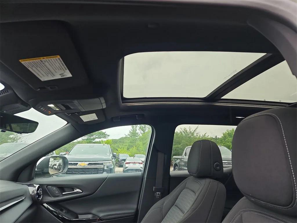 new 2025 Chevrolet Equinox car, priced at $35,845