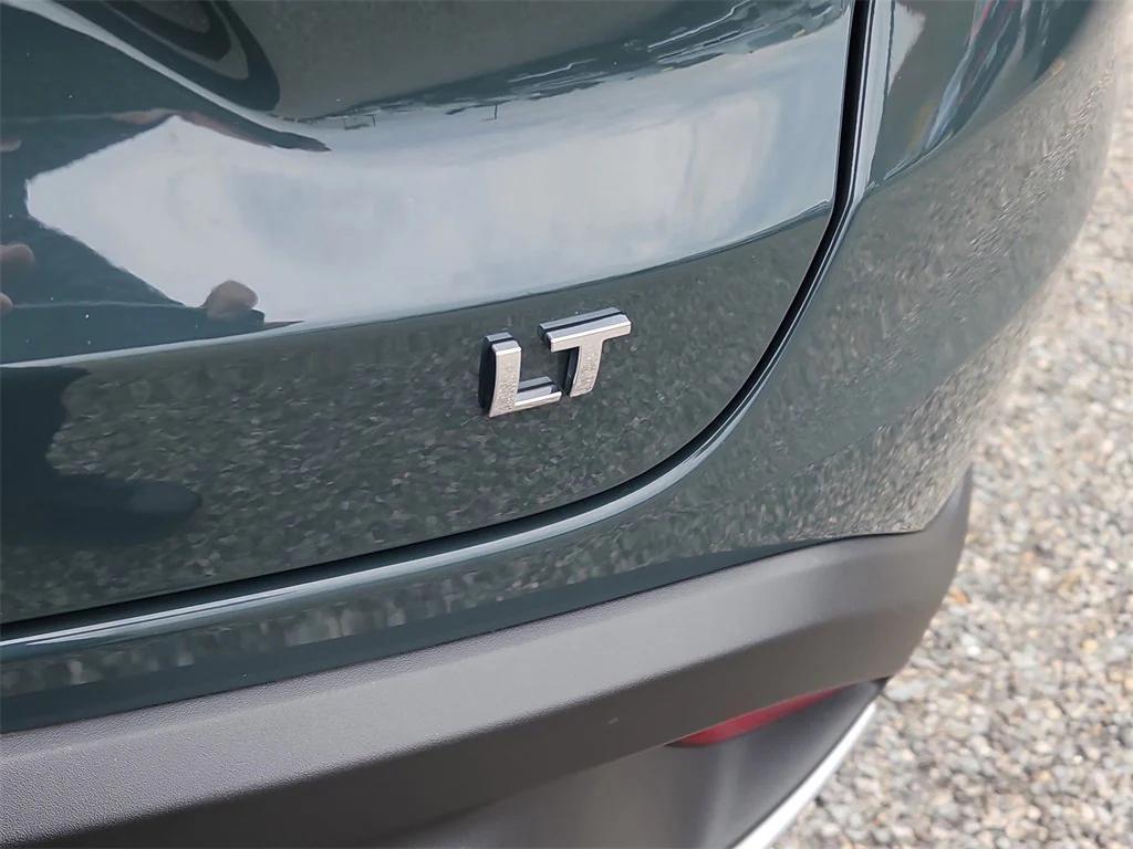 used 2025 Chevrolet Trax car, priced at $22,987