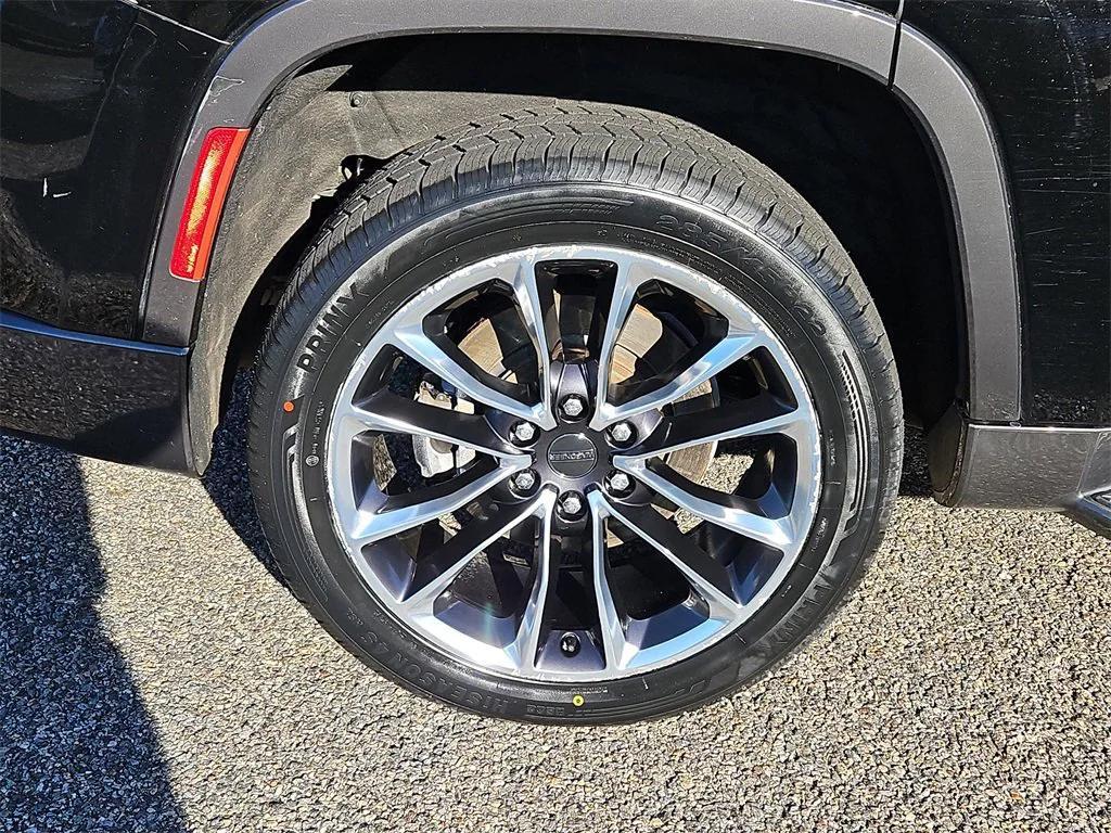 used 2022 Jeep Wagoneer car, priced at $39,887