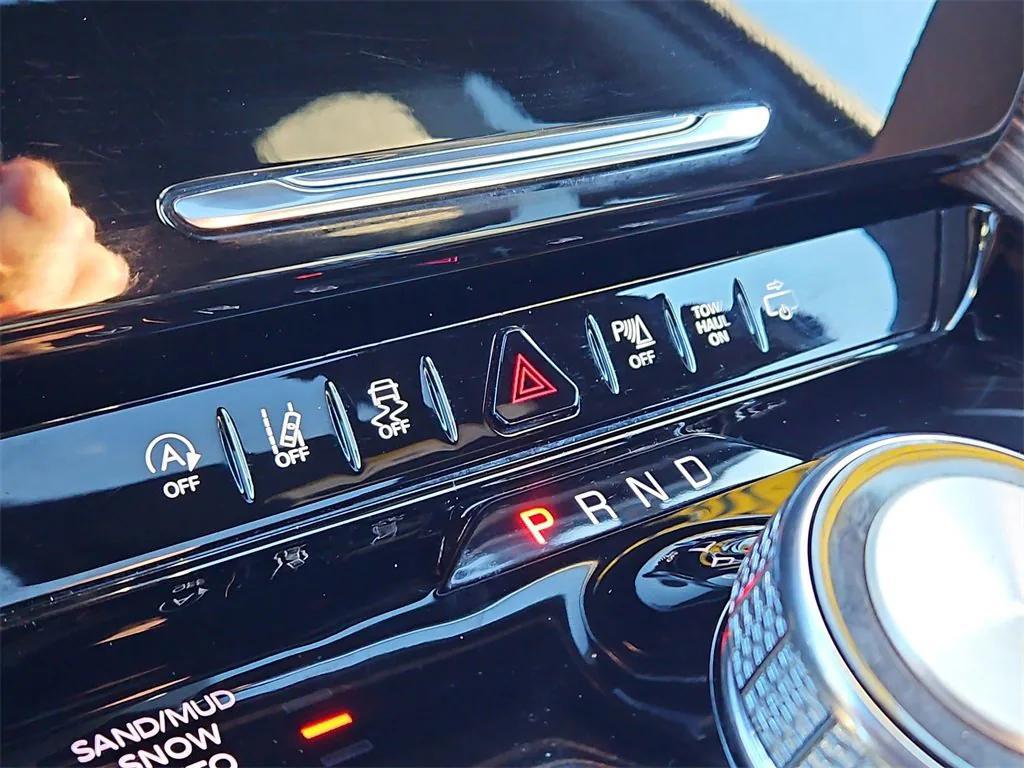 used 2022 Jeep Wagoneer car, priced at $39,887