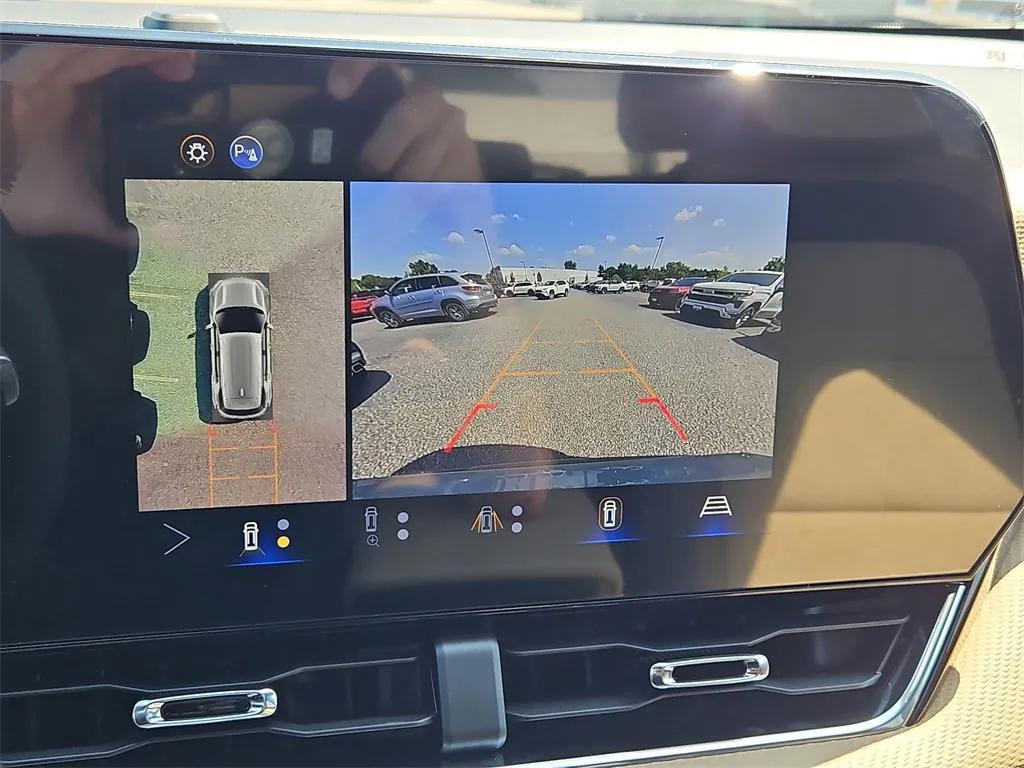 new 2026 Chevrolet Equinox car, priced at $36,835