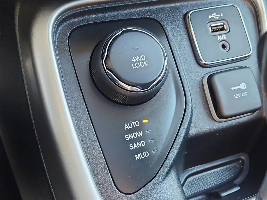 used 2020 Jeep Compass car, priced at $18,987