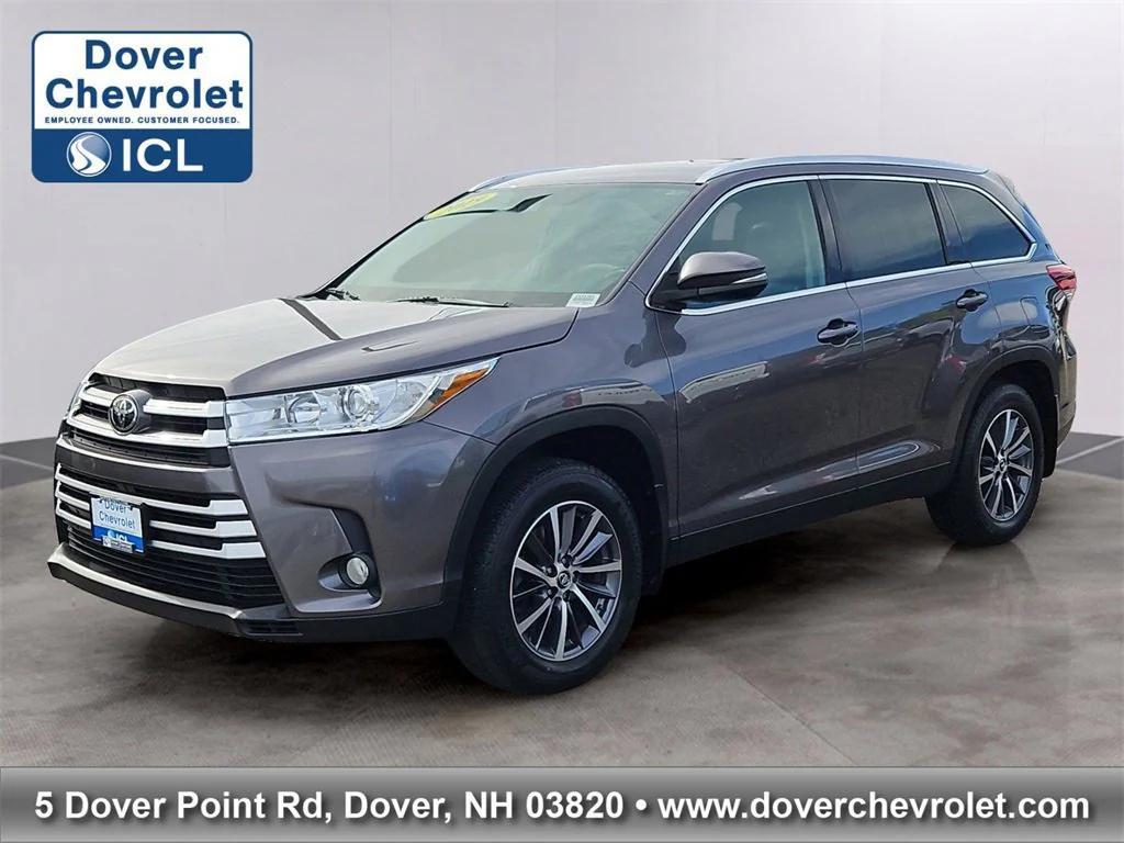 used 2019 Toyota Highlander car, priced at $29,987