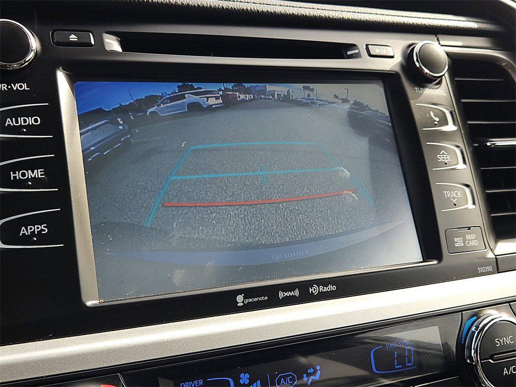 used 2019 Toyota Highlander car, priced at $29,987