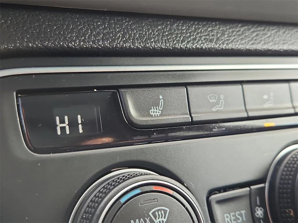 used 2021 Volkswagen Atlas car, priced at $25,887