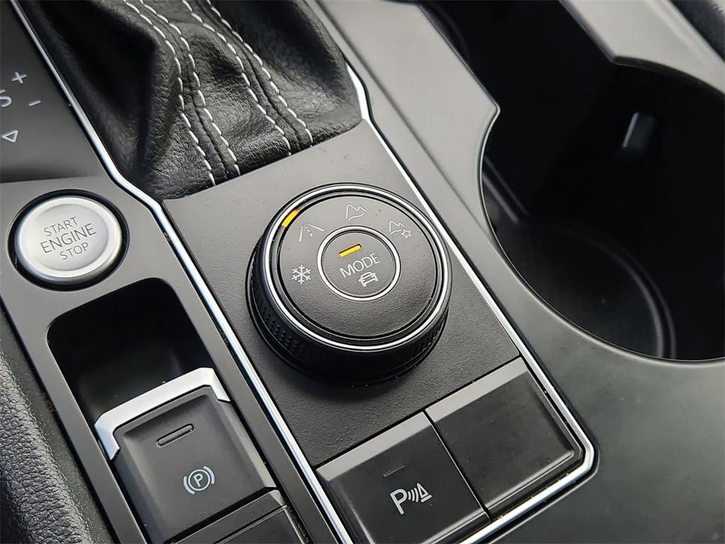 used 2021 Volkswagen Atlas car, priced at $25,887