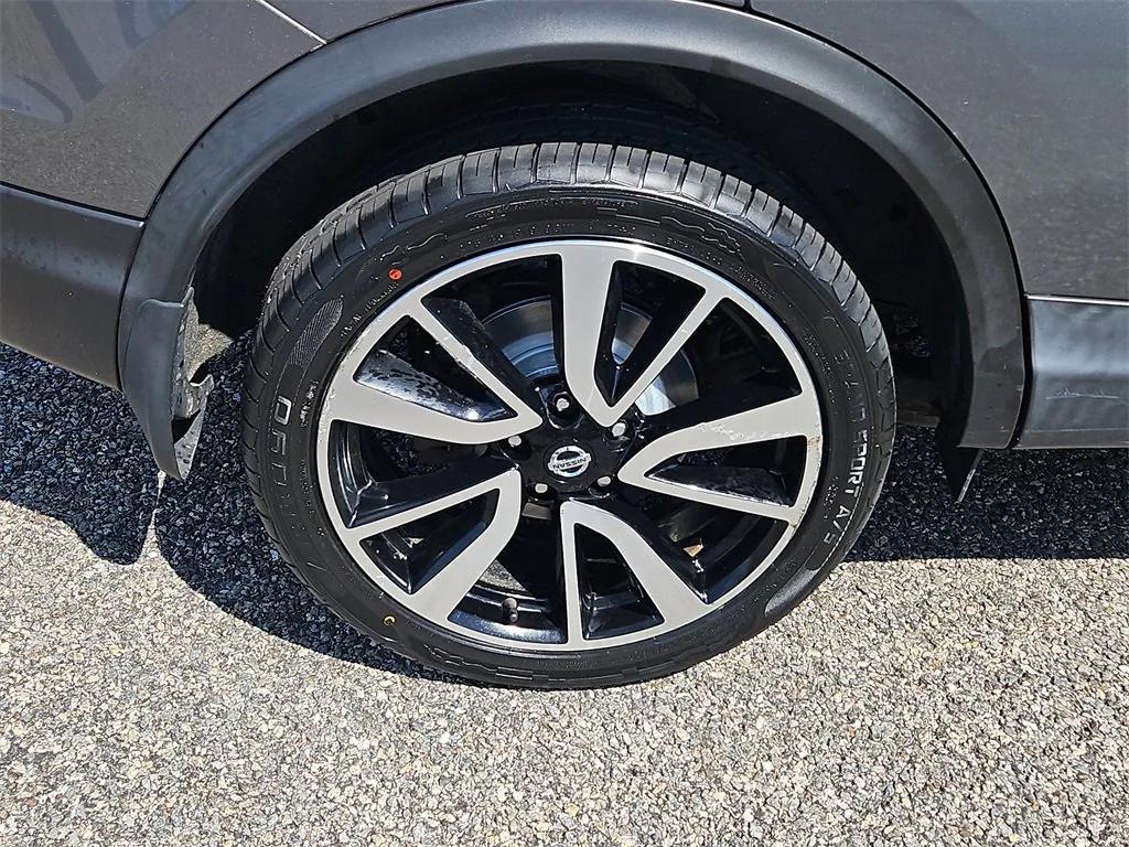 used 2019 Nissan Rogue Sport car, priced at $17,487