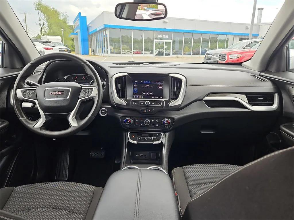 used 2023 GMC Terrain car, priced at $26,787