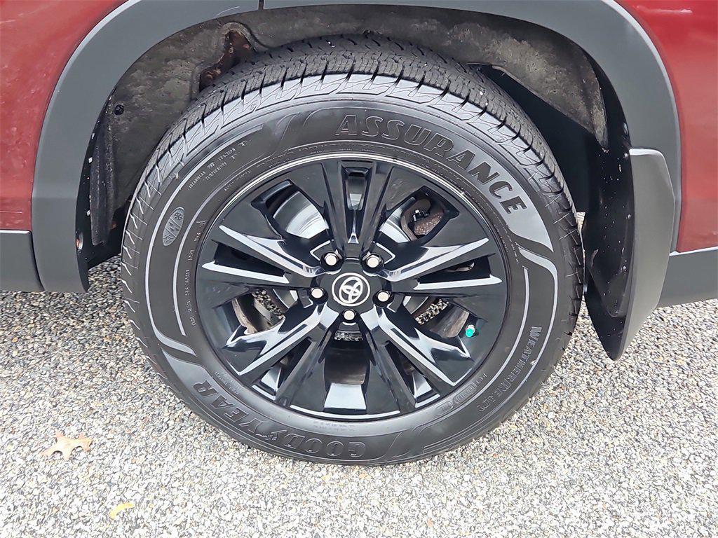 used 2019 Toyota Highlander car, priced at $24,787