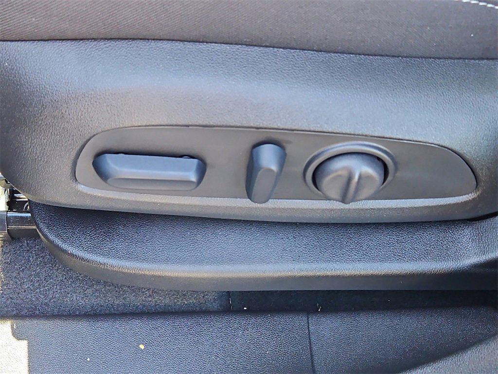 used 2024 Chevrolet Equinox car, priced at $25,987